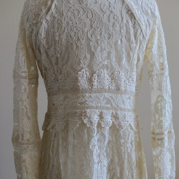 Adiva Lace Duster - Picture 6 of 10